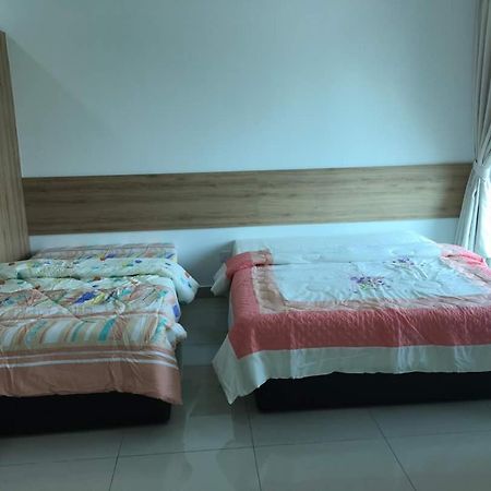 Studio Apartment Cyberjaya Near Bus Terminal Екстер'єр фото