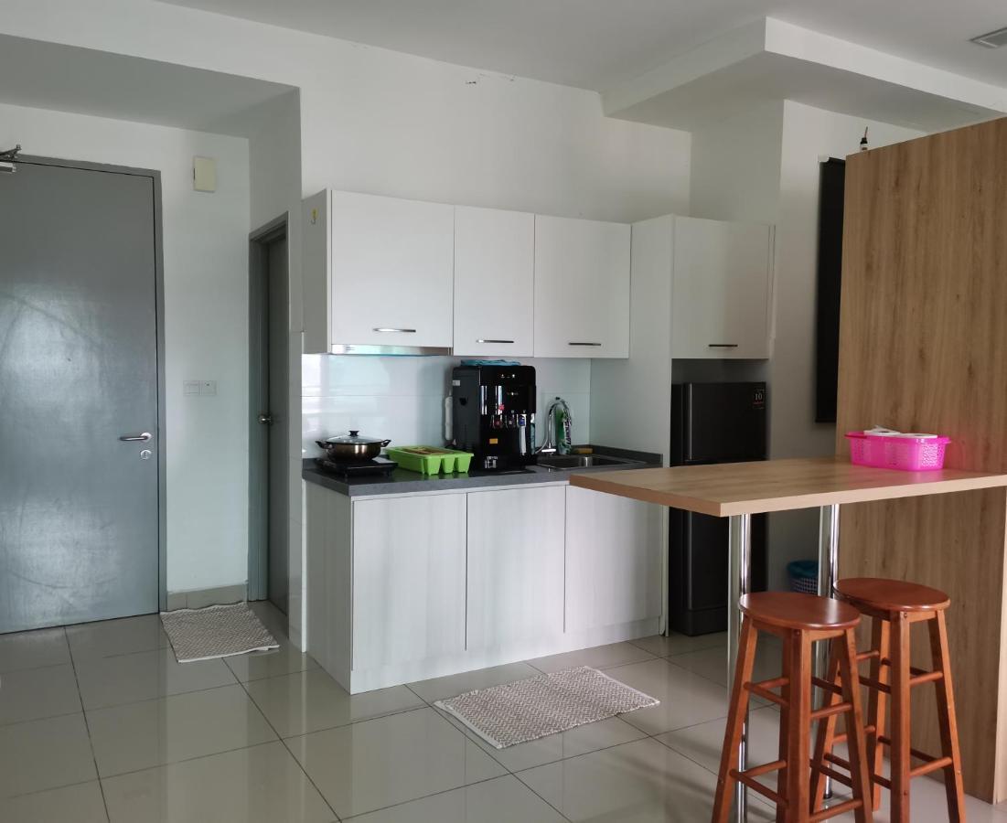 Studio Apartment Cyberjaya Near Bus Terminal Екстер'єр фото